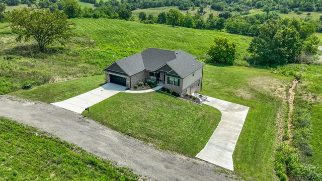 80 Josalyn Court, Paint Lick, KY 40461