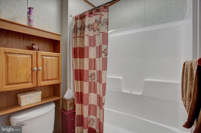 64 TIFFANY DR, Shippensburg, PA 17257
