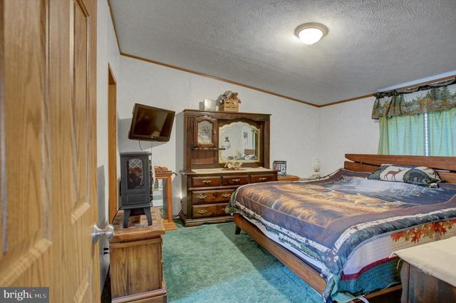 64 TIFFANY DR, Shippensburg, PA 17257