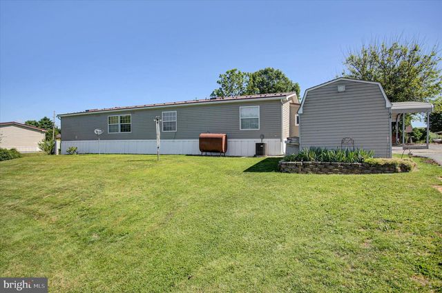 64 TIFFANY DR, Shippensburg, PA 17257