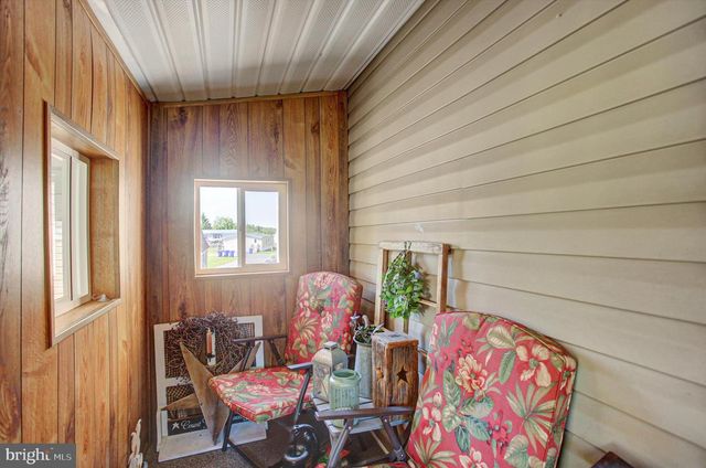 64 TIFFANY DR, Shippensburg, PA 17257