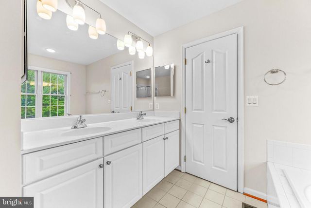 9001 HINES RD, Baltimore, MD 21234