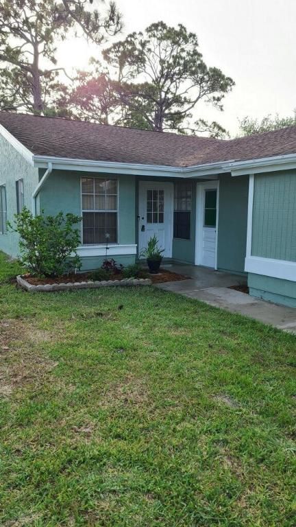 1720 SE Linpark Court, Port St. Lucie, Port St Lucie, FL 34952