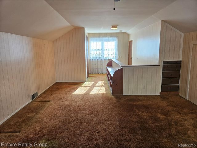 243 Devonshire Street, Dearborn, MI 48124