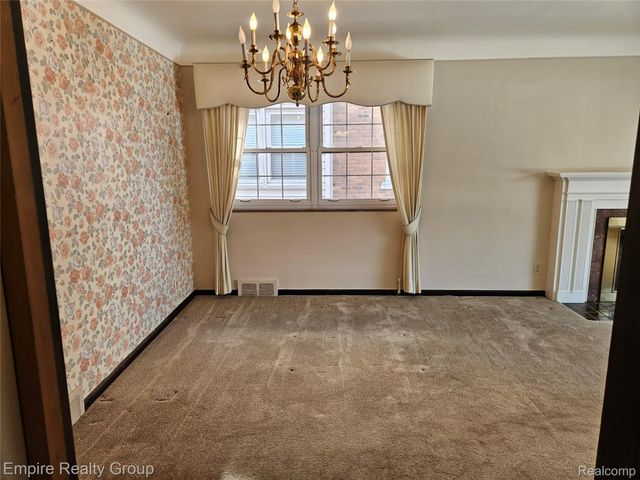 243 Devonshire Street, Dearborn, MI 48124