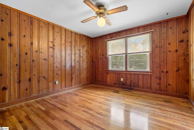 31 Twin Springs Drive, Greenville, SC 29605