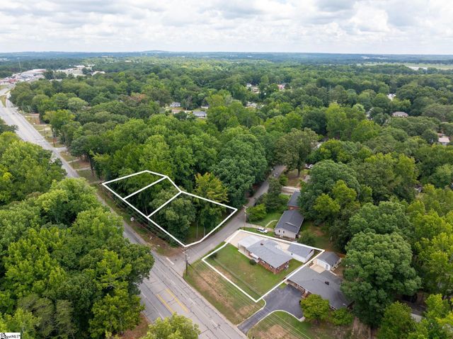 31 Twin Springs Drive, Greenville, SC 29605