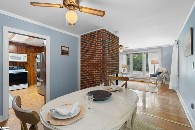 31 Twin Springs Drive, Greenville, SC 29605