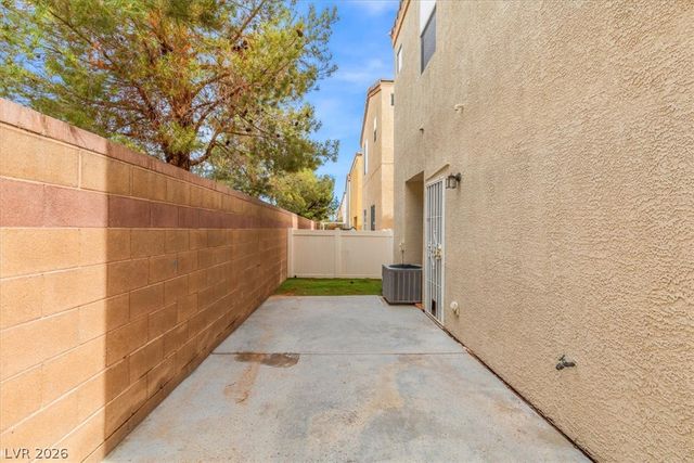 7569 Garden Village Lane, Las Vegas, NV 89113