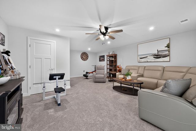 148 CHASE LN, Gilbertsville, PA 19525