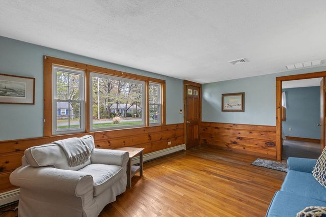 15 Squanto Rd, Yarmouth, MA 02664