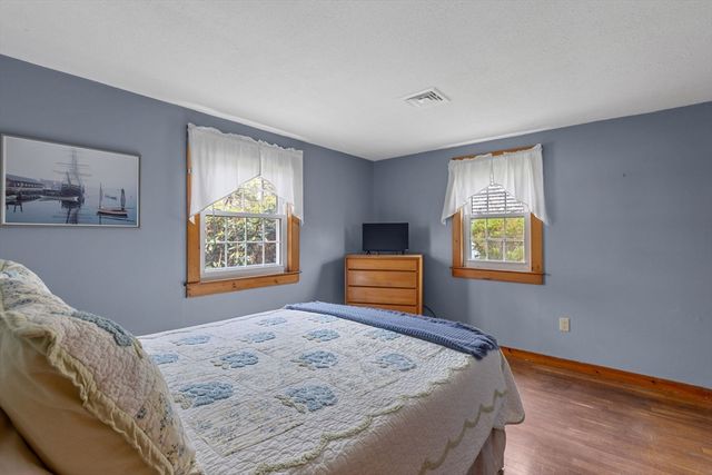 15 Squanto Rd, Yarmouth, MA 02664