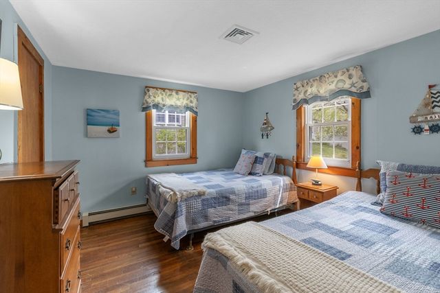 15 Squanto Rd, Yarmouth, MA 02664