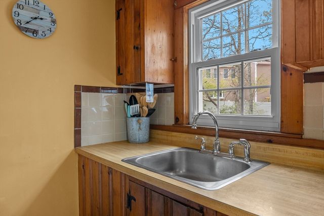 15 Squanto Rd, Yarmouth, MA 02664
