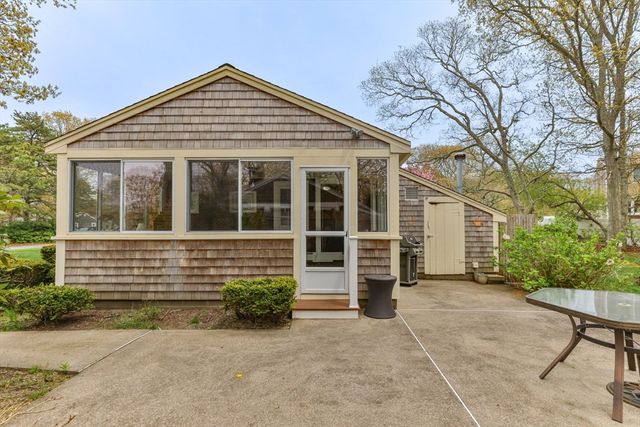 15 Squanto Rd, Yarmouth, MA 02664
