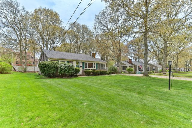 15 Squanto Rd, Yarmouth, MA 02664