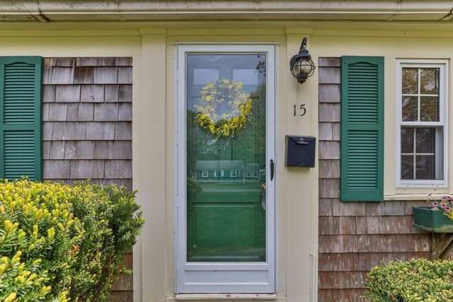 15 Squanto Rd, Yarmouth, MA 02664
