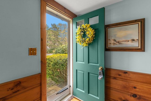 15 Squanto Rd, Yarmouth, MA 02664