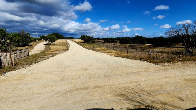 1990 W Mccaleb Lane, Hamilton, TX 76531