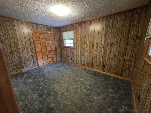 1438 Rocky Mound Rd, Westmoreland, TN 37186