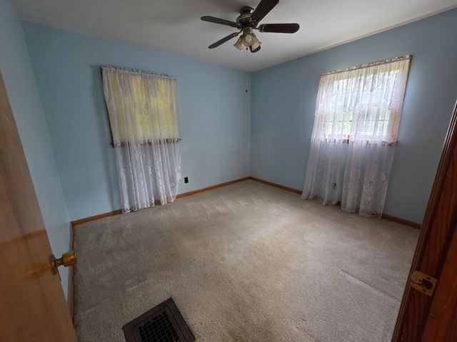 1438 Rocky Mound Rd, Westmoreland, TN 37186