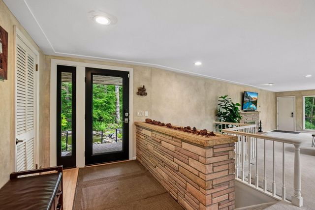 12001 Hilloway Road W, Minnetonka, MN 55305