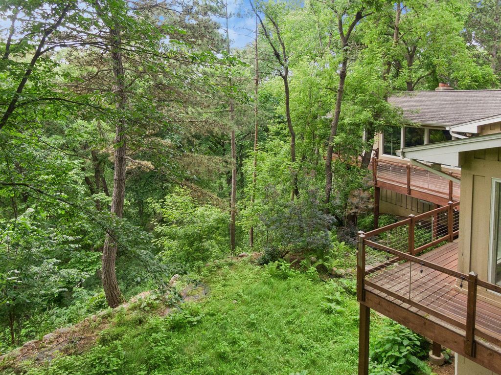 12001 Hilloway Road W, Minnetonka, MN 55305 — photo 3