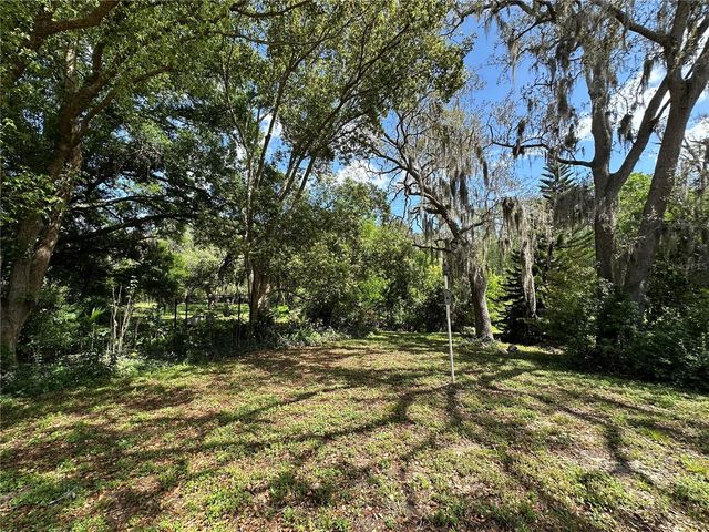 8809 AVONDALE LANE, Hudson, FL 34667