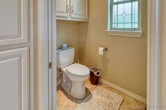 124 Walnut Ridge, Eufaula, OK 74432