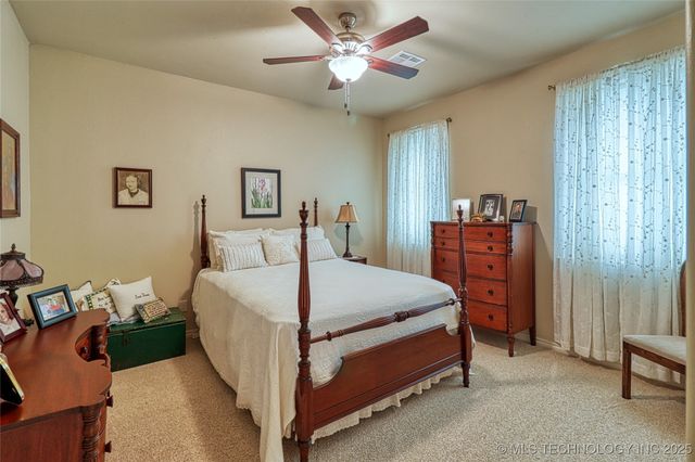 124 Walnut Ridge, Eufaula, OK 74432