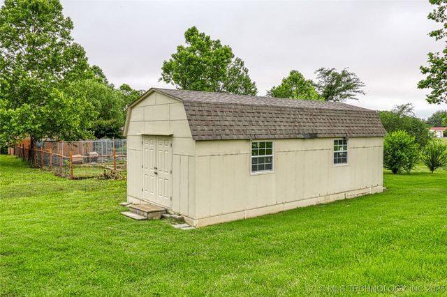 124 Walnut Ridge, Eufaula, OK 74432
