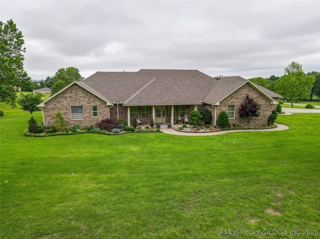 124 Walnut Ridge, Eufaula, OK 74432