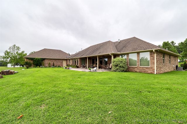 124 Walnut Ridge, Eufaula, OK 74432