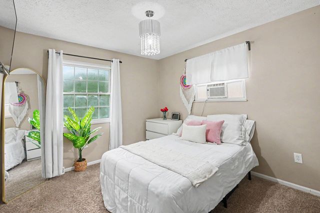 38 Achates Drive, Florence, KY 41042