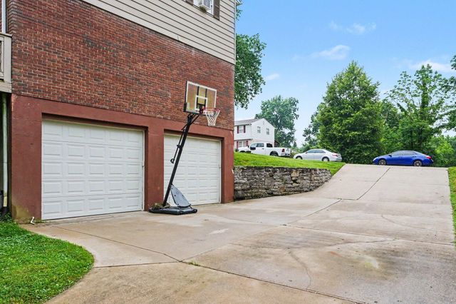 38 Achates Drive, Florence, KY 41042