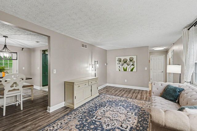 38 Achates Drive, Florence, KY 41042