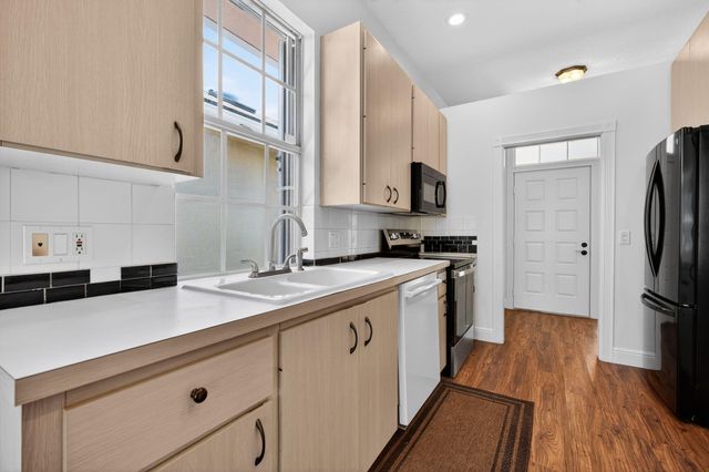 1065 Bedford Avenue, Palm Beach Gardens, FL 33403