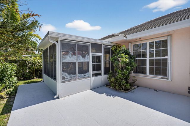 1065 Bedford Avenue, Palm Beach Gardens, FL 33403