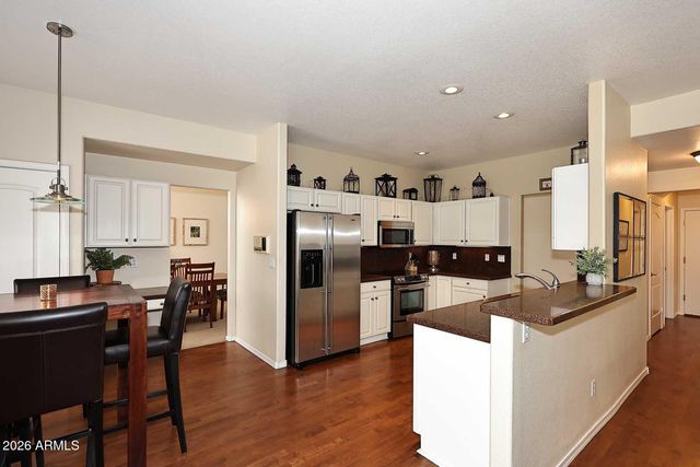2811 E BROOKWOOD Court, Phoenix, AZ 85048