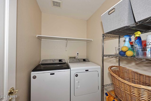 2811 E BROOKWOOD Court, Phoenix, AZ 85048
