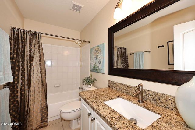 2811 E BROOKWOOD Court, Phoenix, AZ 85048