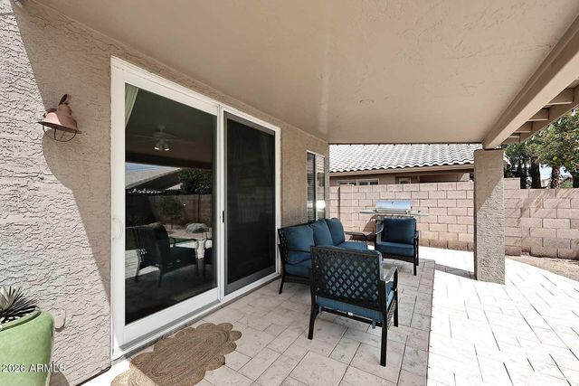 2811 E BROOKWOOD Court, Phoenix, AZ 85048