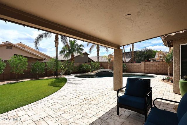 2811 E BROOKWOOD Court, Phoenix, AZ 85048