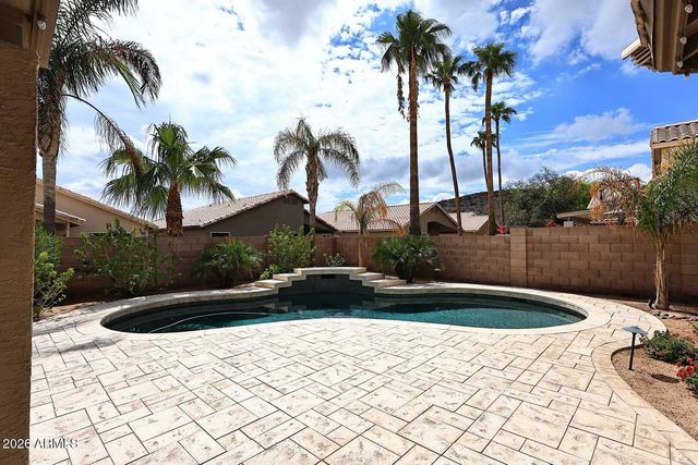2811 E BROOKWOOD Court, Phoenix, AZ 85048
