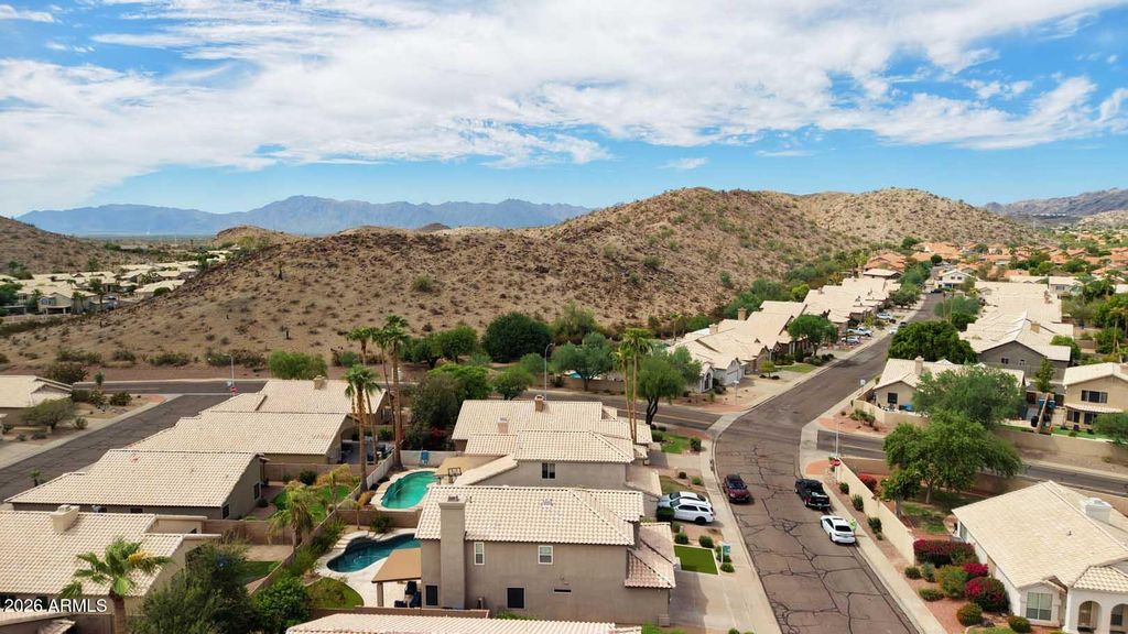 2811 E BROOKWOOD Court, Phoenix, AZ 85048 — photo 2