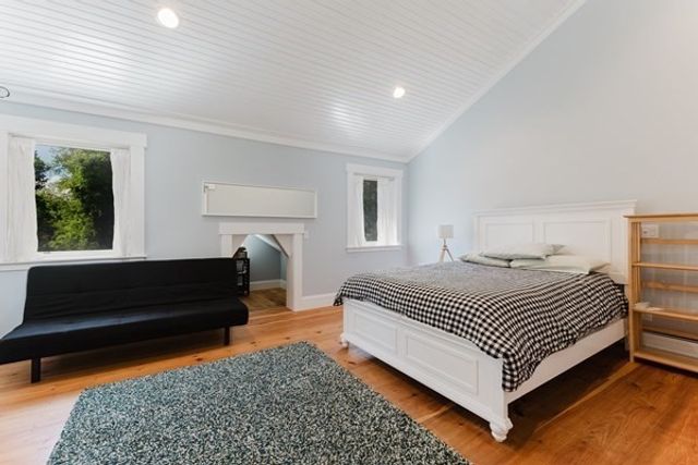 22 Allen St, Marion, MA 02738