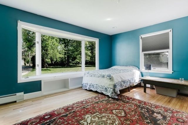 22 Allen St, Marion, MA 02738