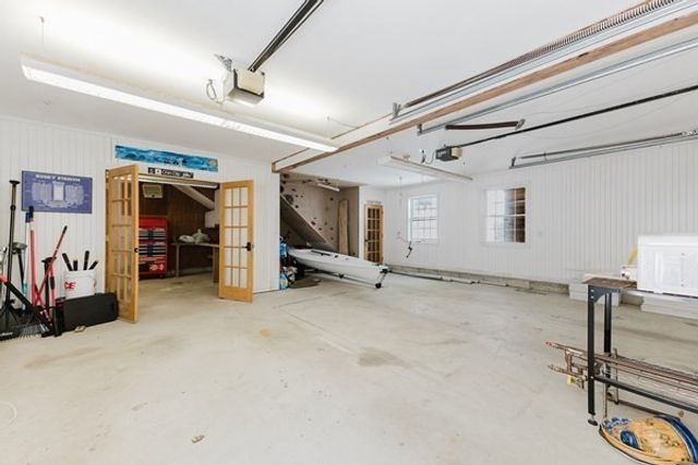 22 Allen St, Marion, MA 02738