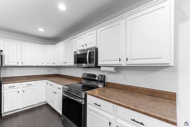 106 Hampstead Court, Warner Robins, GA 31088