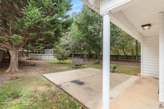 106 Hampstead Court, Warner Robins, GA 31088